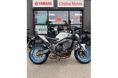 YAMAHA MT-09
