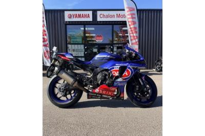 YAMAHA YZF 1000 R1