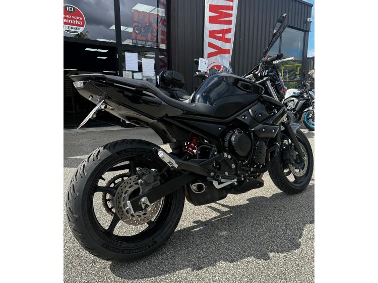 YAMAHA XJ6