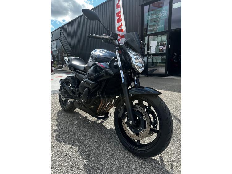 YAMAHA XJ6